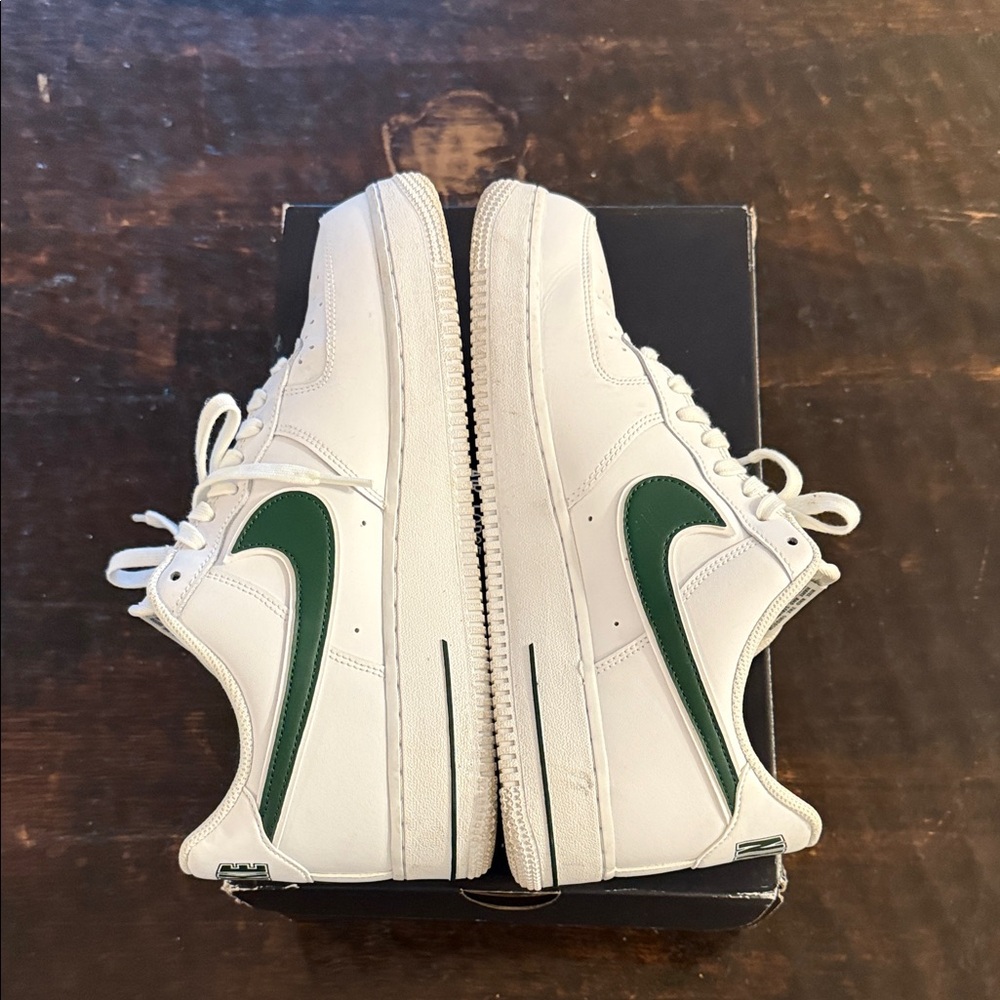Nike Air Force 1 - Picture 5 of 6